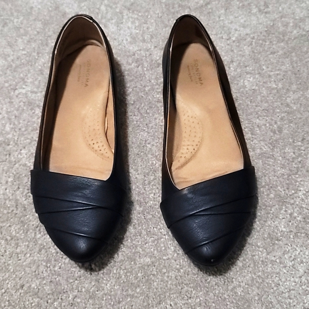 Womens black flats